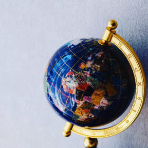 世界を旅するアクセサリー