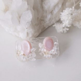 【ピアス／イヤリング】Bijou~Mother of Pearl(Pink×Quartz)~