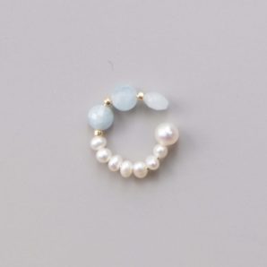 〖＆S.〗天然石のearcuff~Aquamarine~