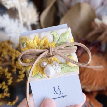 【ヘアアクセサリー】インド刺繍のヘアタイ(HT-NE009)