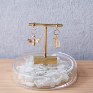 【ピアス／イヤリング】〖＆S.〗Petit~小花蜂~